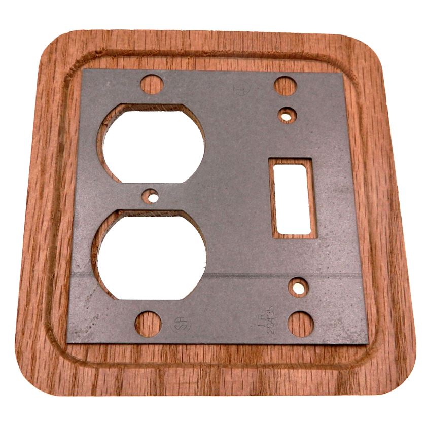 Vintage Amerock Accents Switch with Duplex Outlet Plate Solid Oak 52237