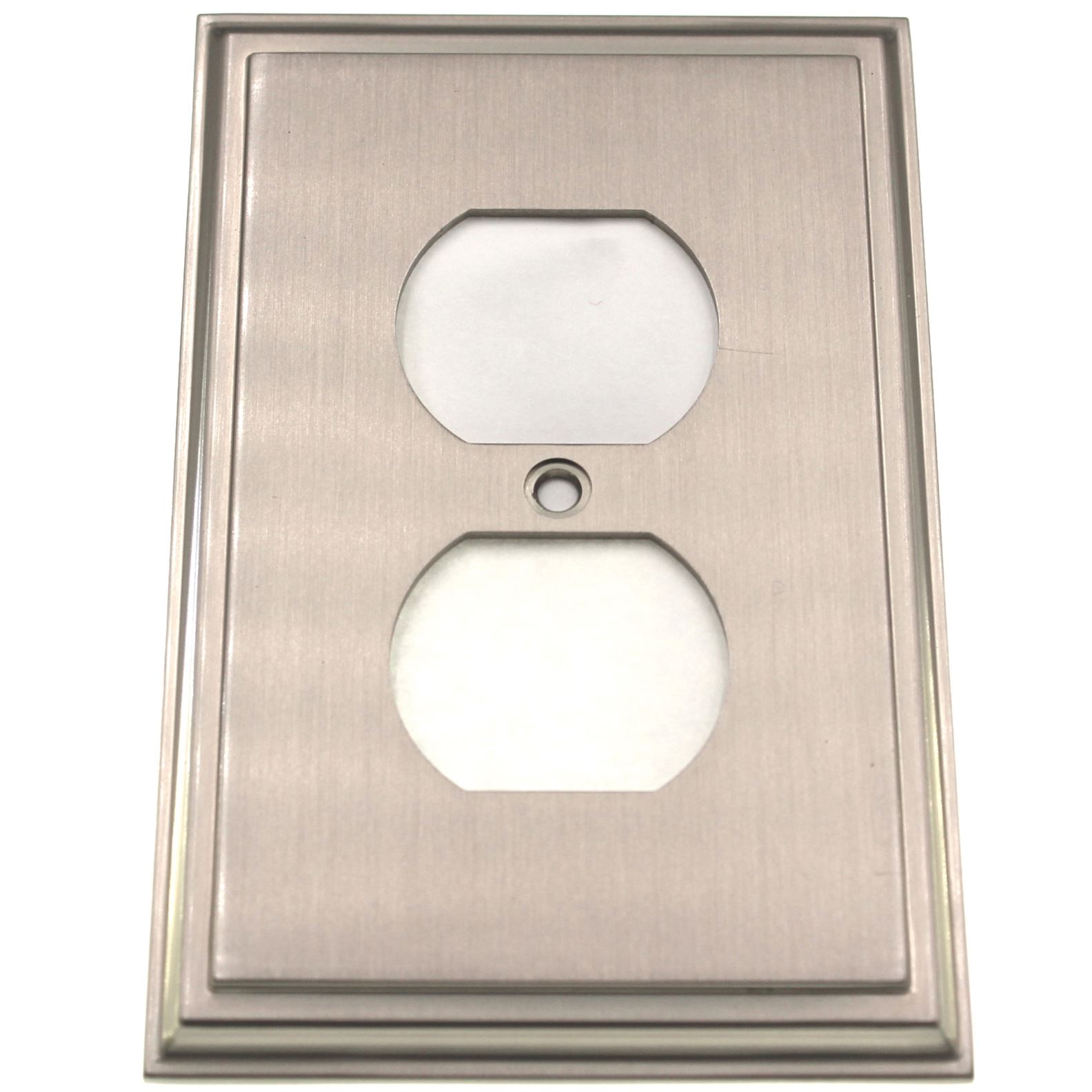 Amerock Mulholland Satin Nickel 1 Receptacle Outlet Wall Plate BP36522G10