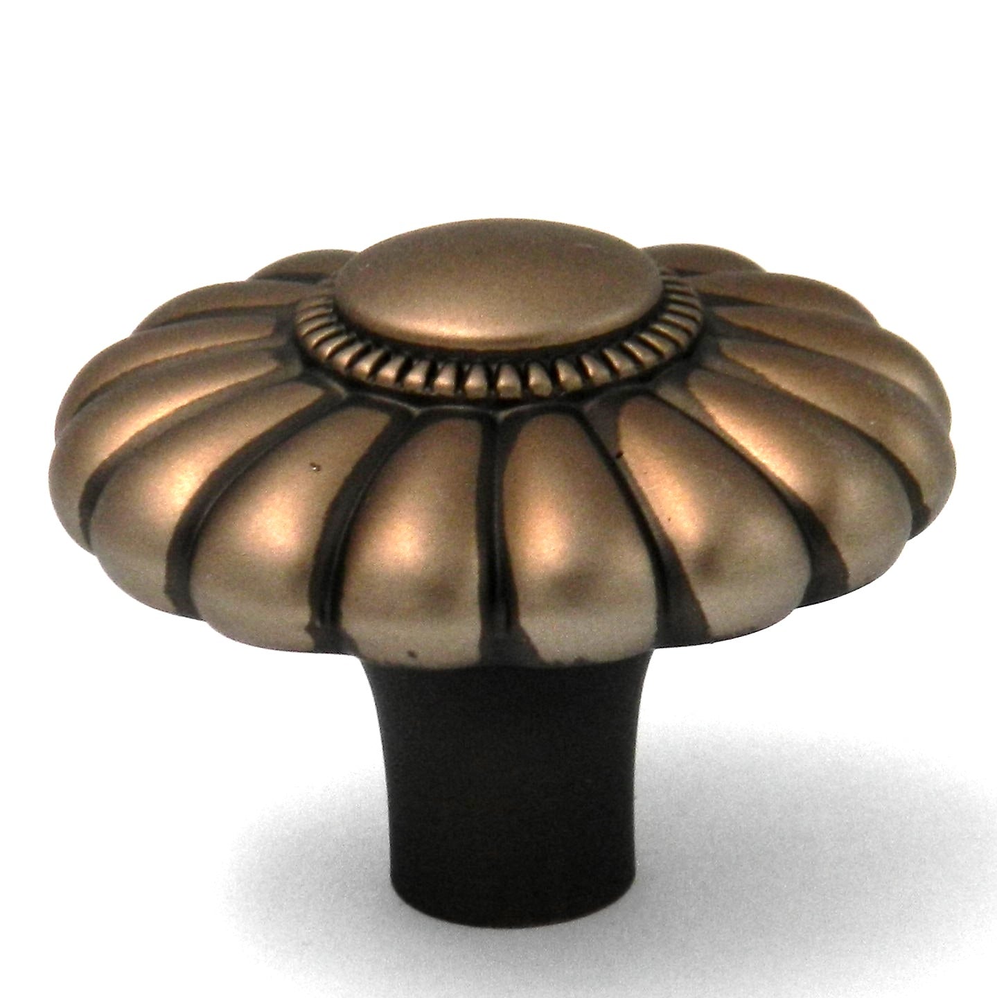 10 Pack Belwith Keeler Beaded Classic 1 1/2" Wellington Bronze Round Beaded Solid Brass Cabinet Knob G3-15R